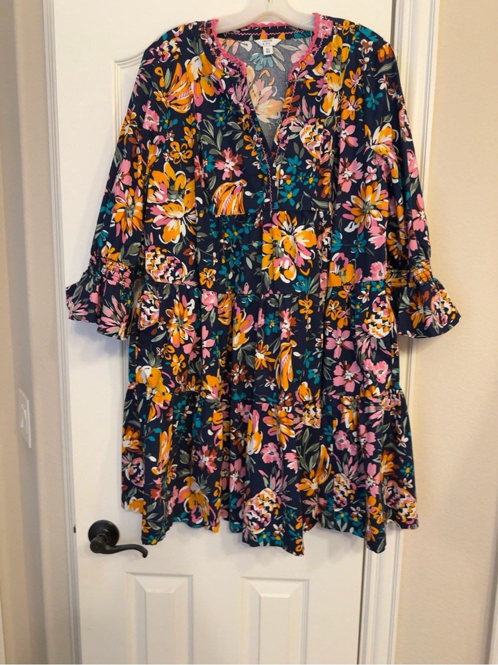 Crown & Ivy XL Navy Floral Tiered Midi Dress Pockets